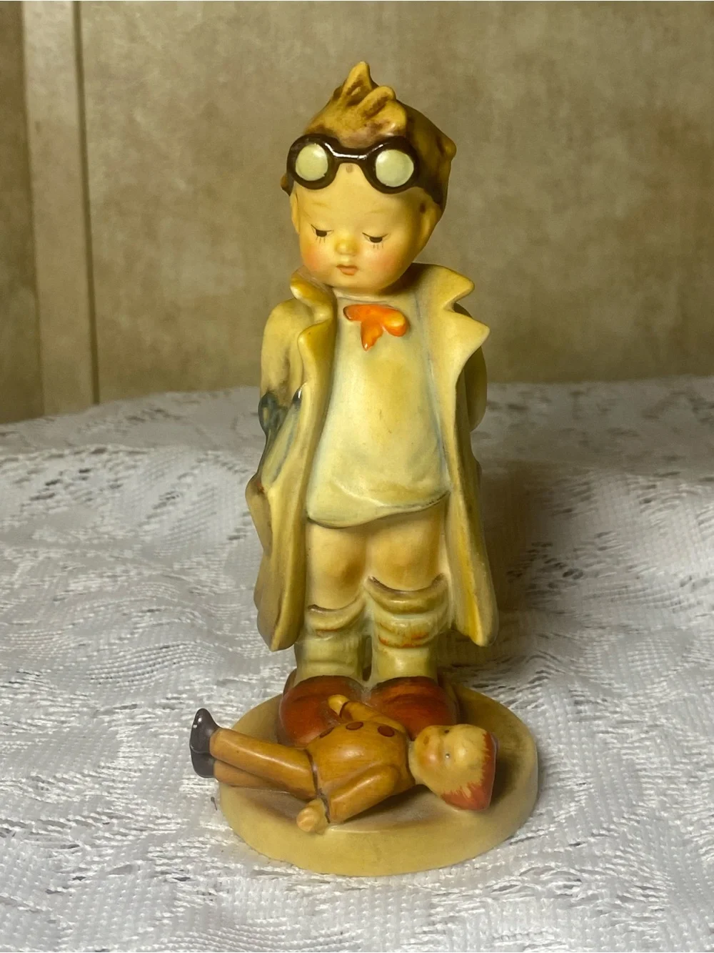 1930s Original Geobel Hummel Doctor Figurine #127 Early Stamps